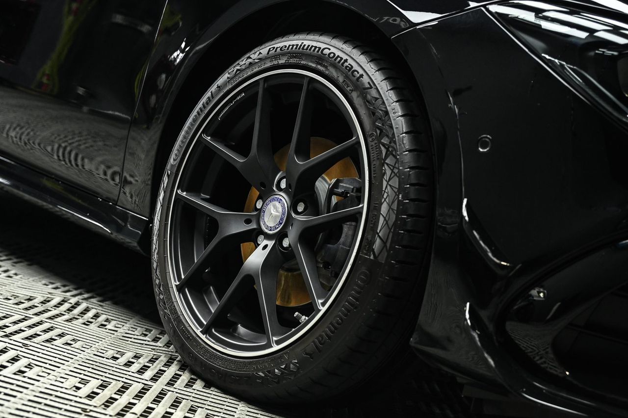 Mercedes-Benz CLA 漆面鍍膜完工與細節實拍 第 4 張（共 7 張）——捷匠淡水旗艦店施工實錄