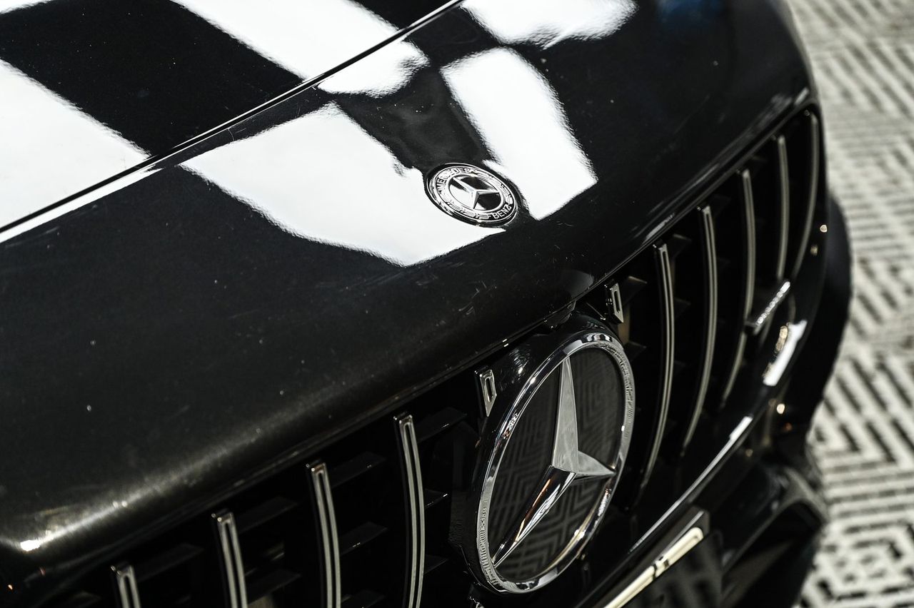 Mercedes-Benz CLA 漆面鍍膜完工與細節實拍 第 6 張（共 7 張）——捷匠淡水旗艦店施工實錄