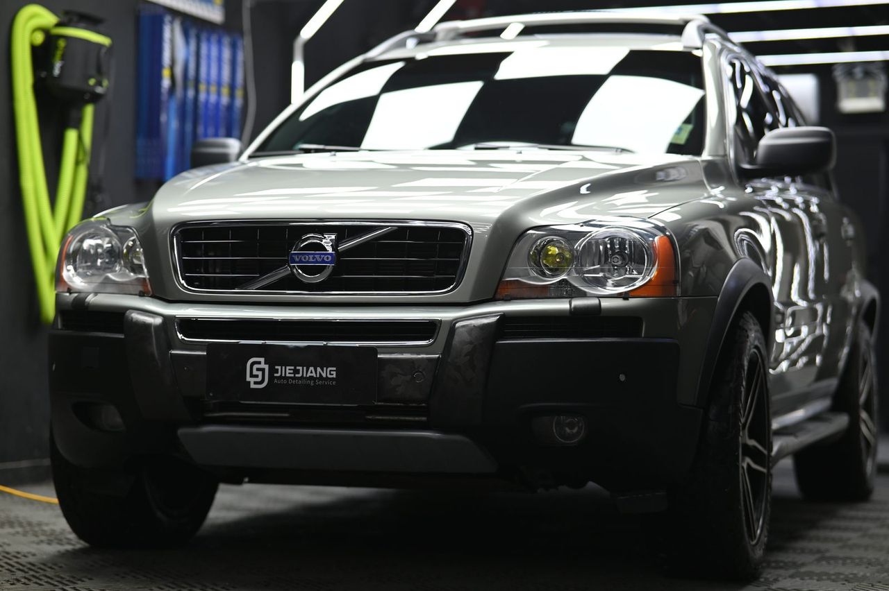 Volvo XC90 漆面鍍膜完工與細節實拍 第 2 張（共 7 張）——捷匠北投店施工實錄