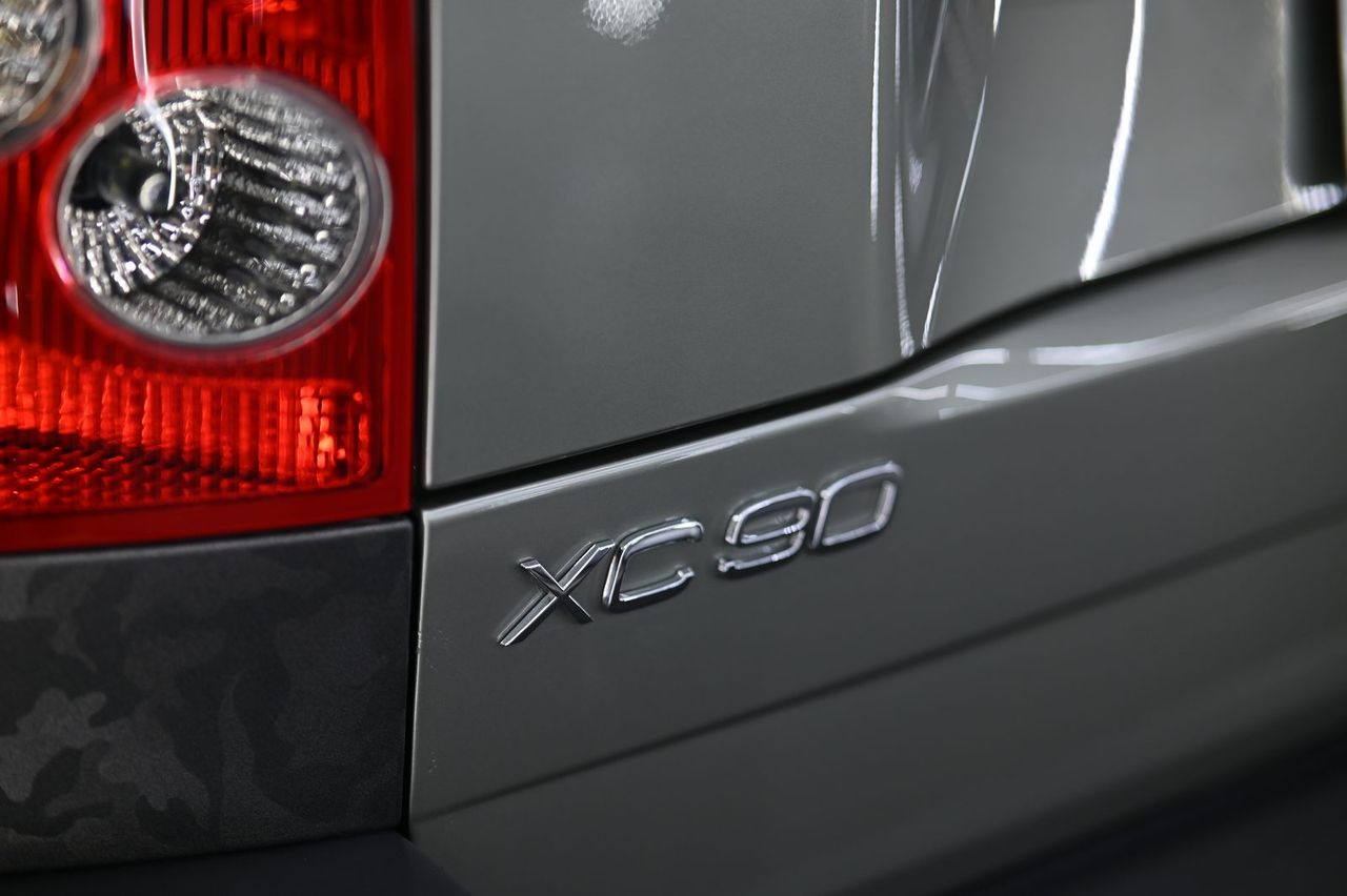Volvo XC90 漆面鍍膜完工與細節實拍 第 5 張（共 7 張）——捷匠北投店施工實錄