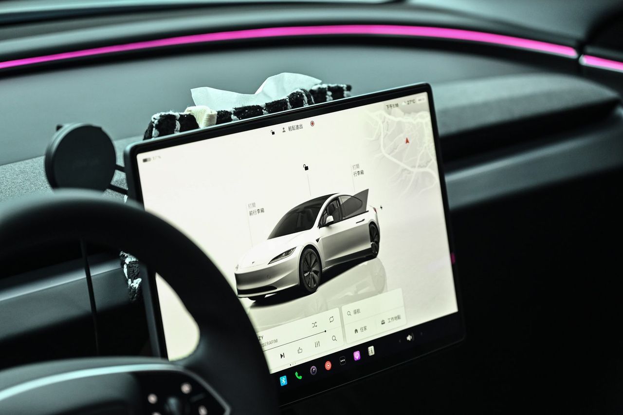 Tesla Model 3 拋光與漆面修復、全車犀牛皮完工與細節實拍 第 6 張（共 7 張）——捷匠淡水旗艦店施工實錄
