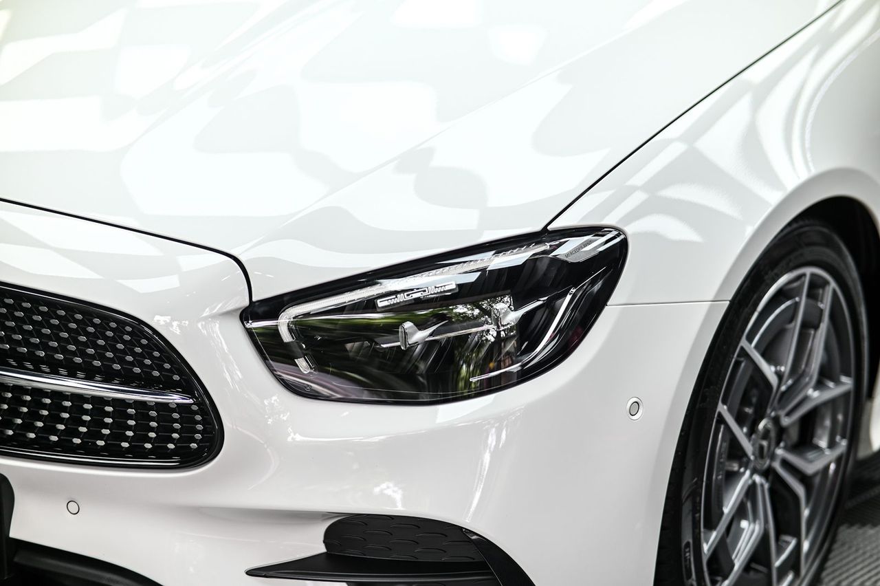 Mercedes-Benz E300 拋光與漆面修復完工與細節實拍 第 3 張（共 7 張）——捷匠施工實錄