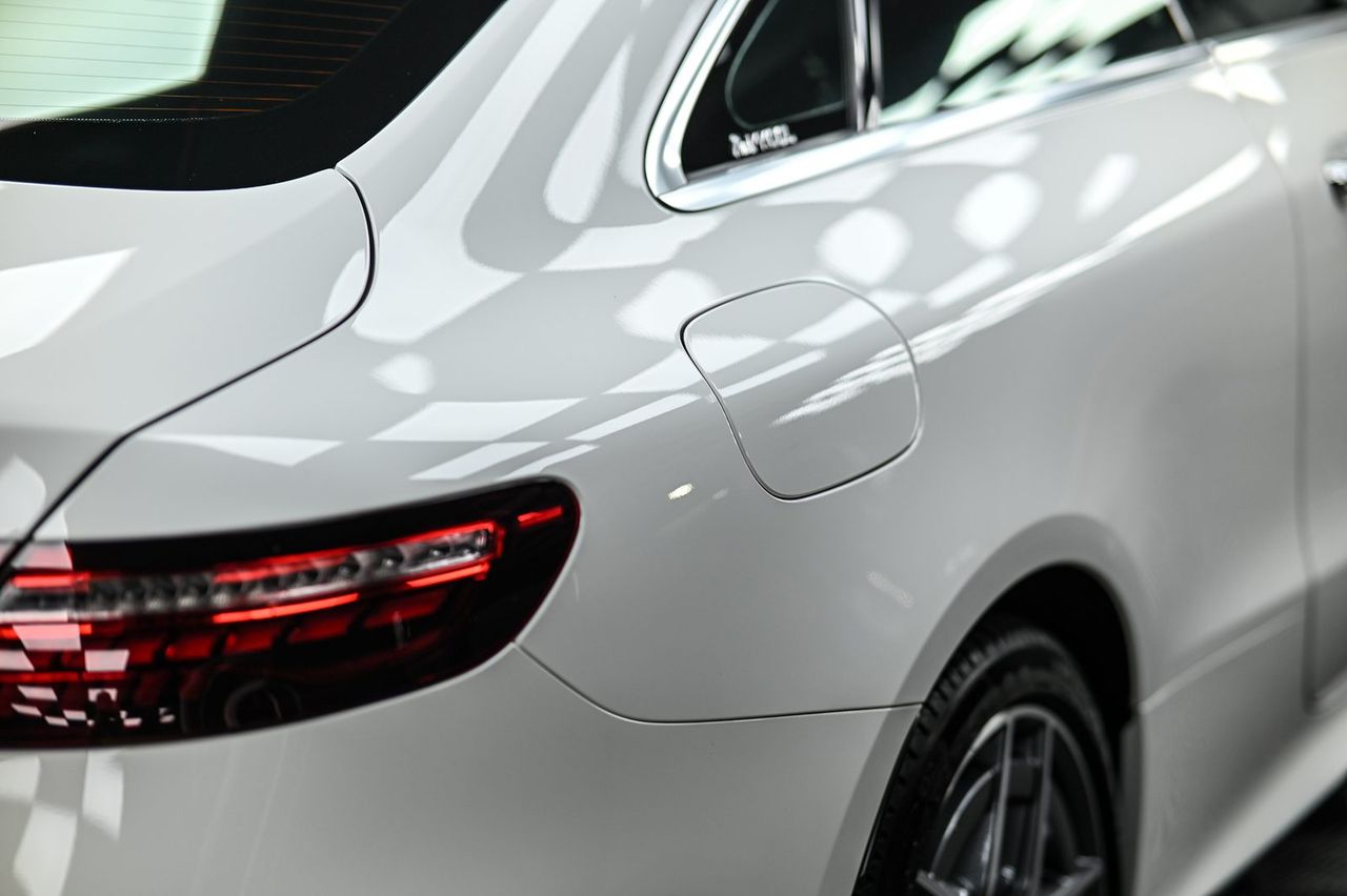 Mercedes-Benz E300 拋光與漆面修復完工與細節實拍 第 6 張（共 7 張）——捷匠施工實錄
