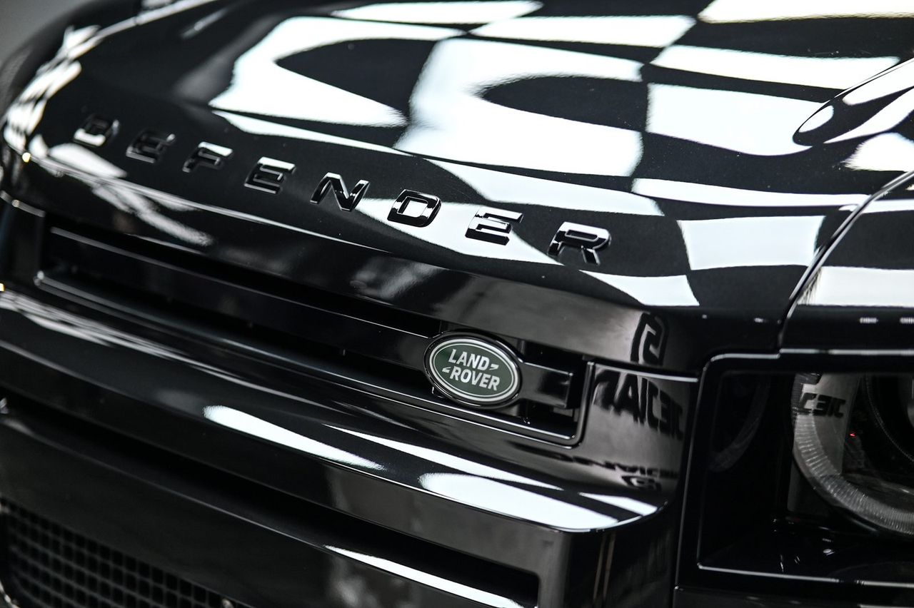 Land Rover Defender 拋光與漆面修復完工與細節實拍 第 3 張（共 7 張）——捷匠施工實錄