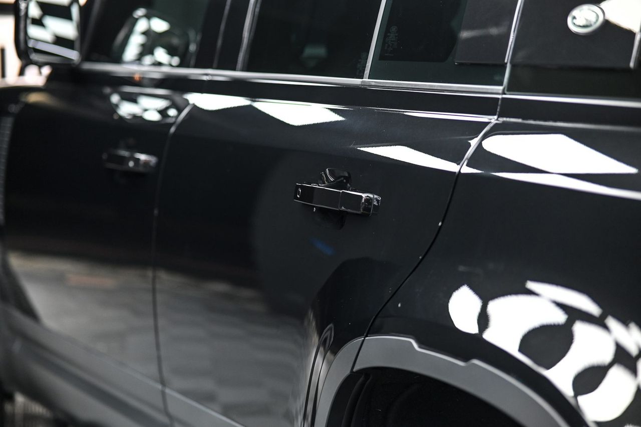 Land Rover Defender 拋光與漆面修復完工與細節實拍 第 7 張（共 7 張）——捷匠施工實錄