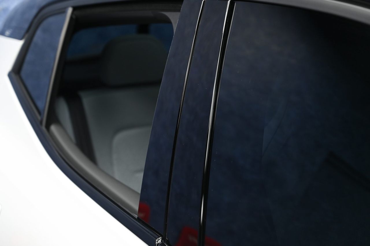 Volvo EX30 全車犀牛皮完工與細節實拍 第 2 張（共 7 張）——捷匠淡水旗艦店施工實錄