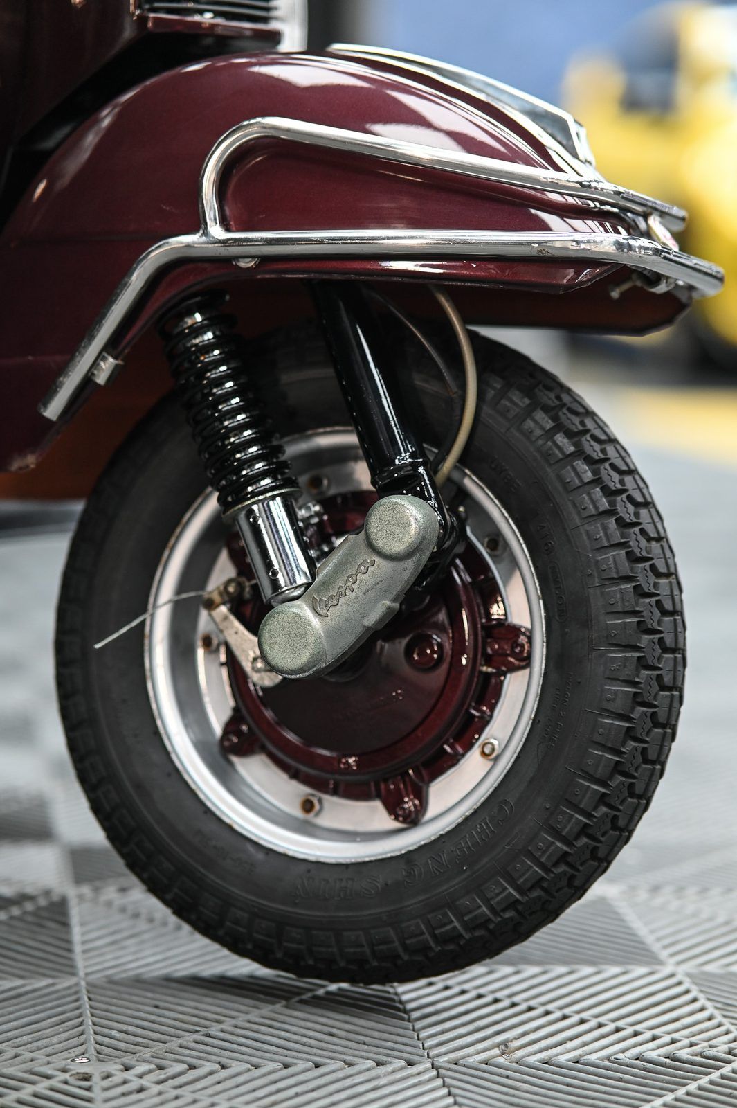 Vespa 機車美容完工與細節實拍 第 4 張（共 7 張）——捷匠施工實錄