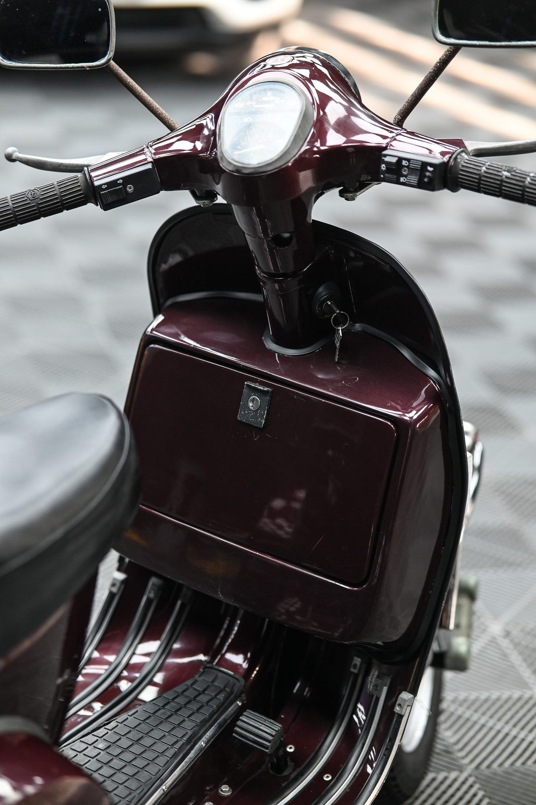 Vespa 機車美容完工與細節實拍 第 6 張（共 7 張）——捷匠施工實錄