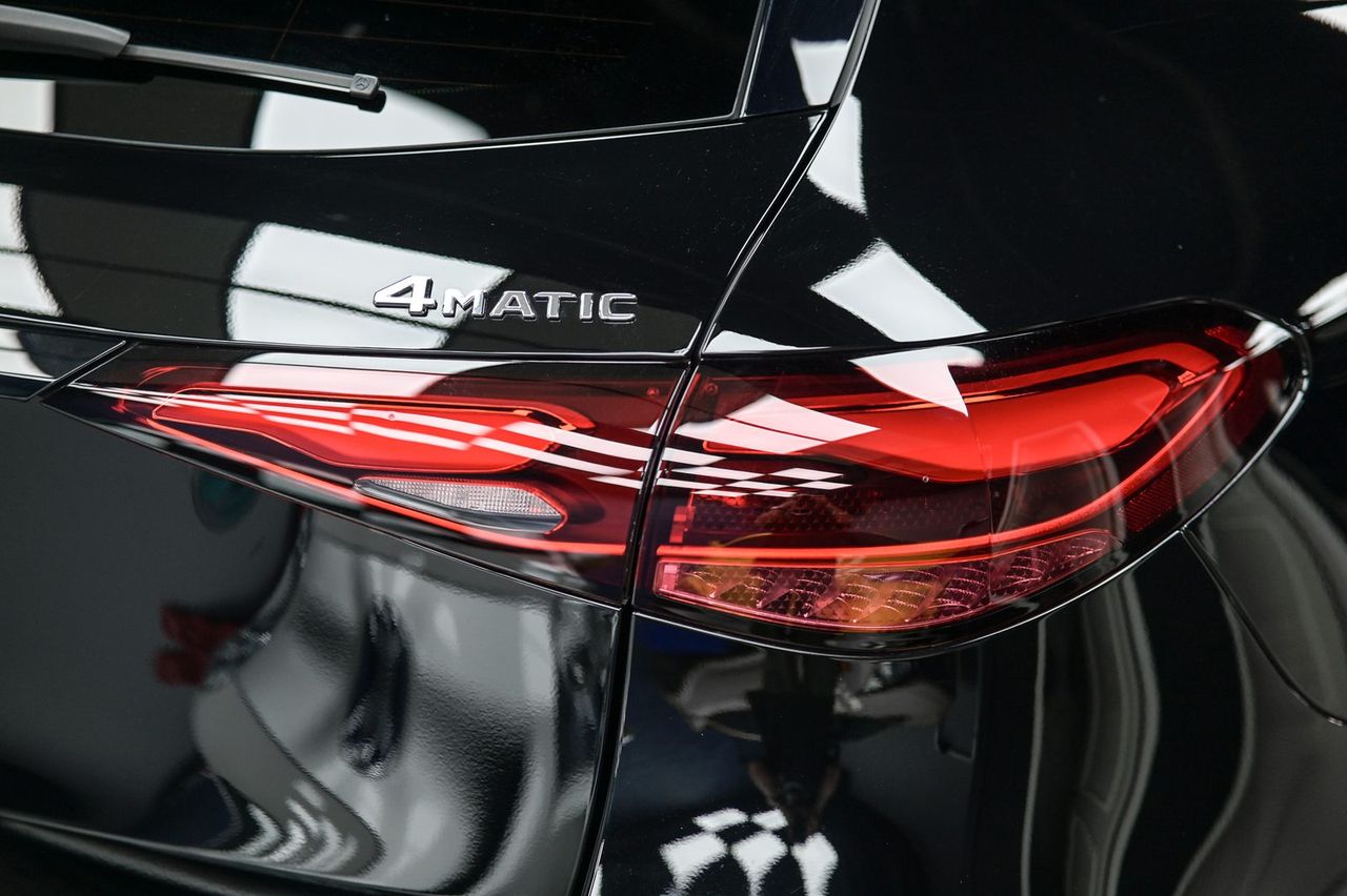 Mercedes-Benz GLC 迎風面犀牛皮完工與細節實拍 第 1 張（共 7 張）——捷匠淡水旗艦店施工實錄
