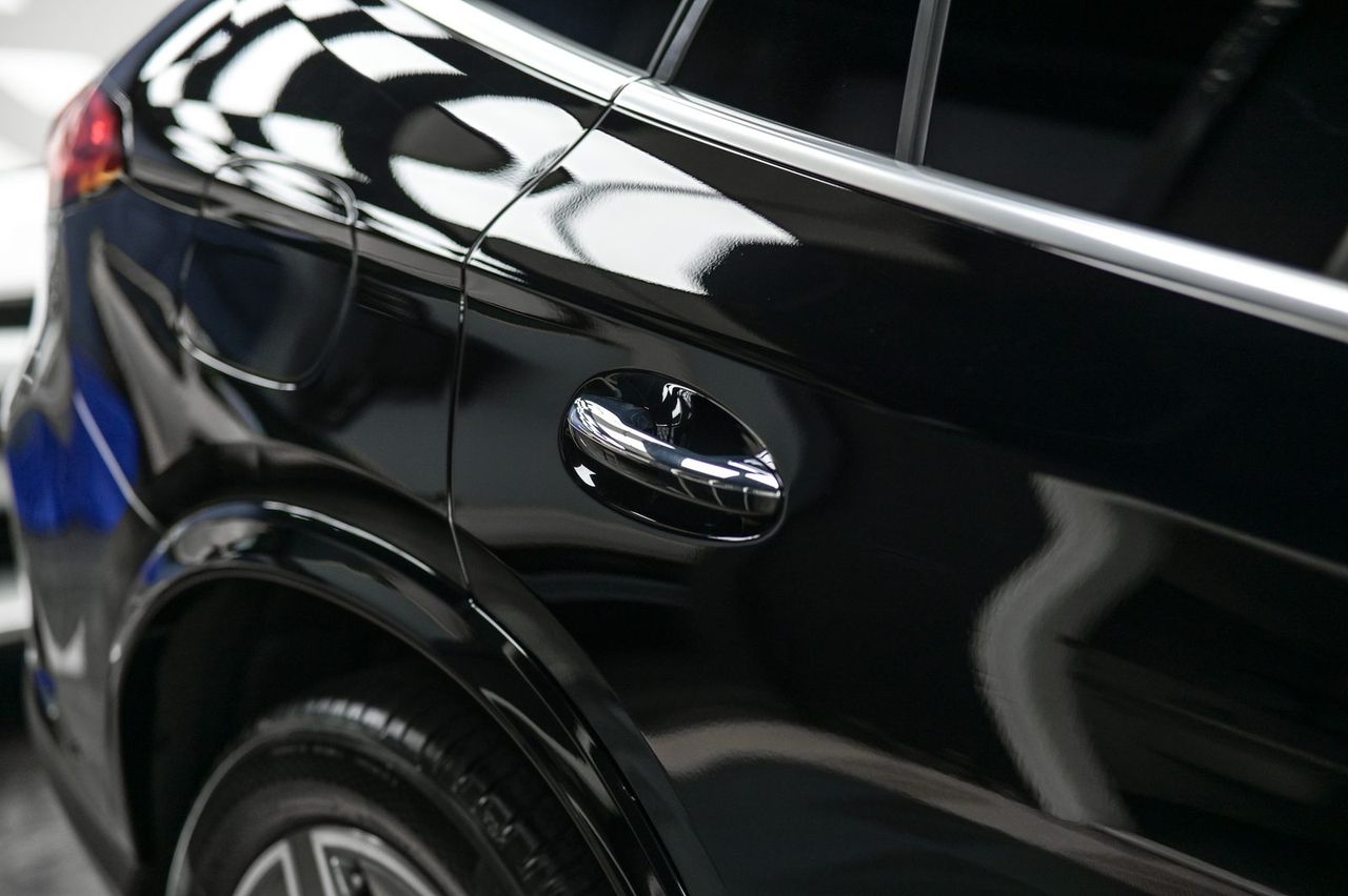Mercedes-Benz GLC 迎風面犀牛皮完工與細節實拍 第 7 張（共 7 張）——捷匠淡水旗艦店施工實錄