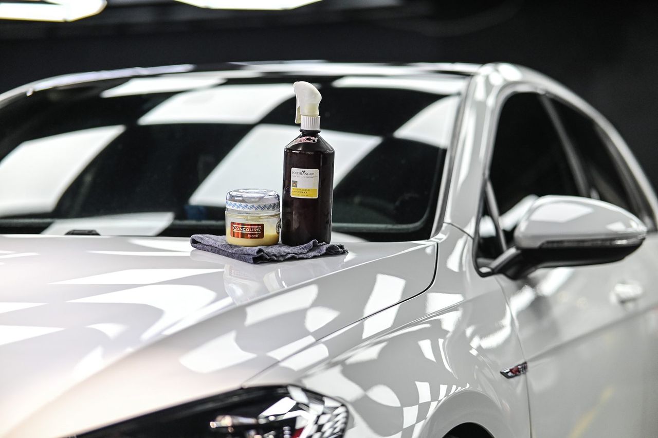VW Golf GTI 洗車打蠟完工與細節實拍 第 5 張（共 7 張）——捷匠淡水旗艦店施工實錄