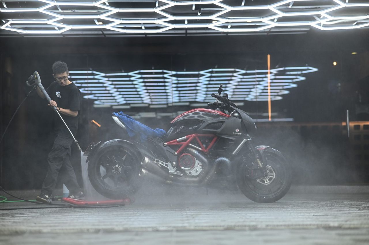 Ducati Diavel 機車美容完工與細節實拍 第 6 張（共 7 張）——捷匠淡水旗艦店施工實錄