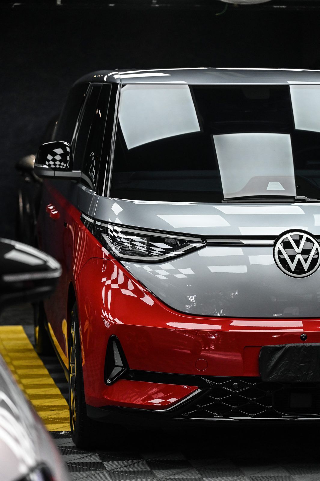 VW ID.Buzz GTX 迎風面犀牛皮完工與細節實拍 第 2 張（共 7 張）——捷匠施工實錄