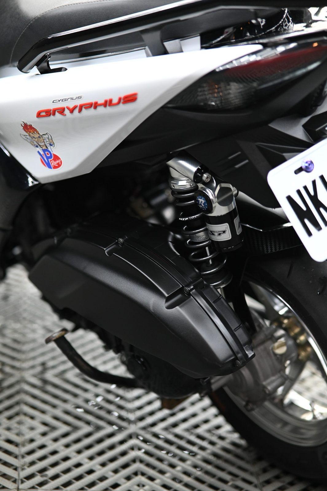 Yamaha Cygnus Gryphus 機車美容完工與細節實拍 第 2 張（共 7 張）——捷匠淡水旗艦店施工實錄