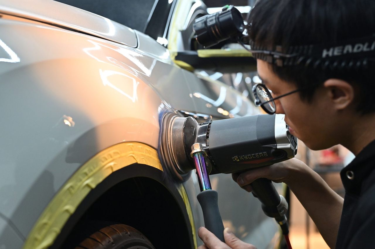 VW 拋光與漆面修復完工與細節實拍 第 2 張（共 7 張）——捷匠淡水旗艦店施工實錄