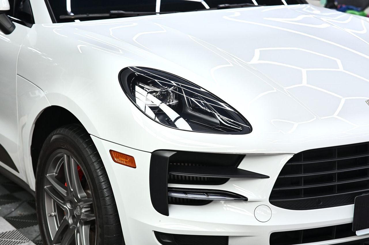 Porsche Macan S 漆面鍍膜完工與細節實拍 第 3 張（共 7 張）——捷匠淡水旗艦店施工實錄