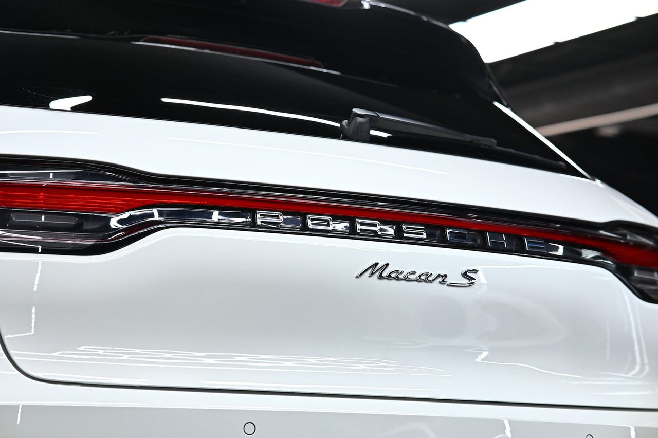 Porsche Macan S 漆面鍍膜完工與細節實拍 第 4 張（共 7 張）——捷匠淡水旗艦店施工實錄