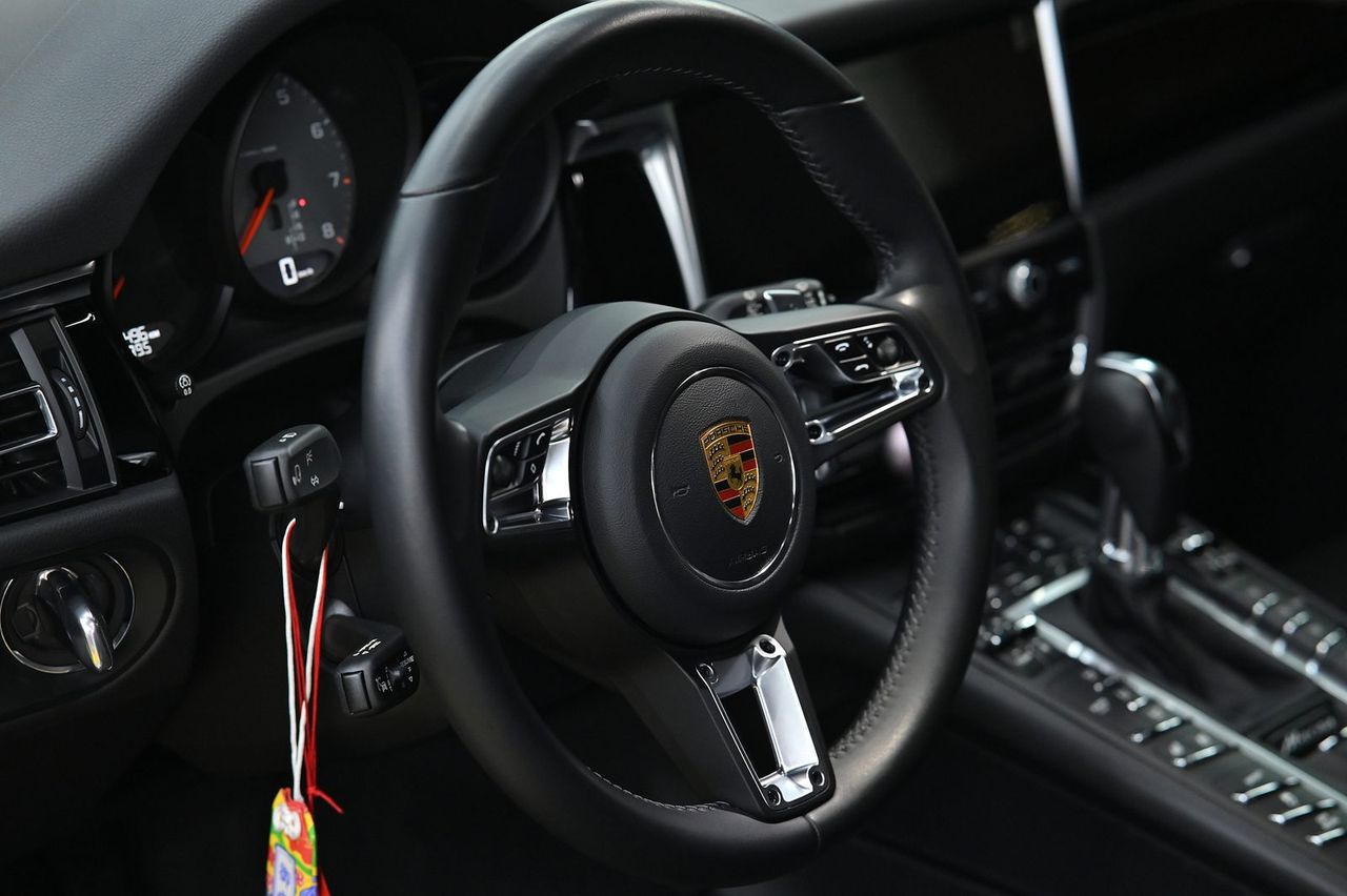 Porsche Macan S 漆面鍍膜完工與細節實拍 第 5 張（共 7 張）——捷匠淡水旗艦店施工實錄