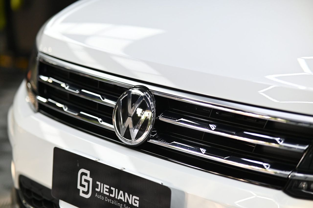 VW Tiguan 漆面鍍膜完工與細節實拍 第 6 張（共 7 張）——捷匠淡水旗艦店施工實錄