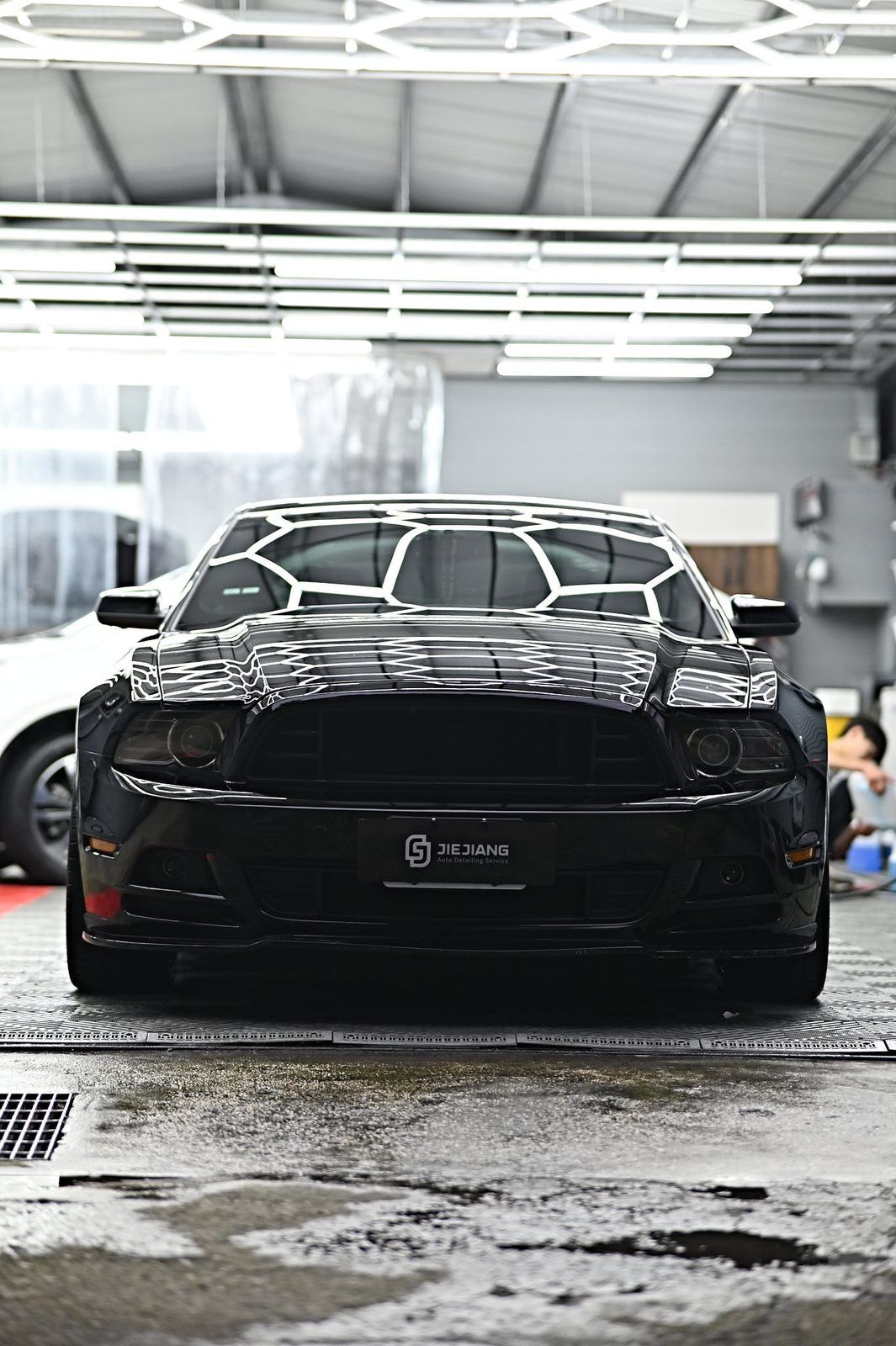 Ford Mustang 漆面鍍膜完工與細節實拍 第 1 張（共 7 張）——捷匠淡水旗艦店施工實錄