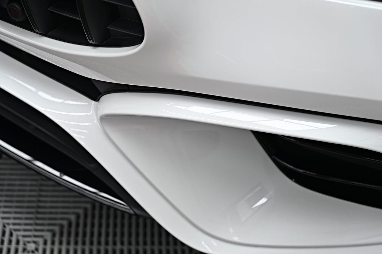 Mercedes-Benz CLA 漆面鍍膜完工與細節實拍 第 5 張（共 7 張）——捷匠淡水旗艦店施工實錄