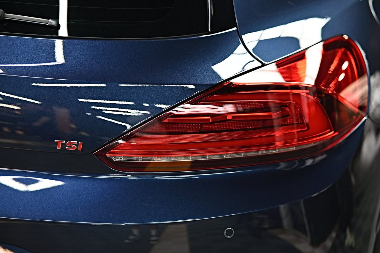 VW Scirocco 漆面鍍膜完工與細節實拍 第 5 張（共 7 張）——捷匠淡水旗艦店施工實錄