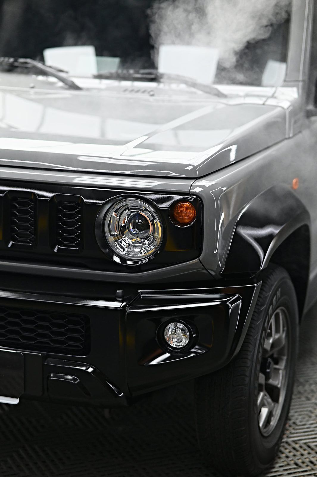 Suzuki Jimny 漆面鍍膜完工與細節實拍 第 7 張（共 7 張）——捷匠淡水旗艦店施工實錄