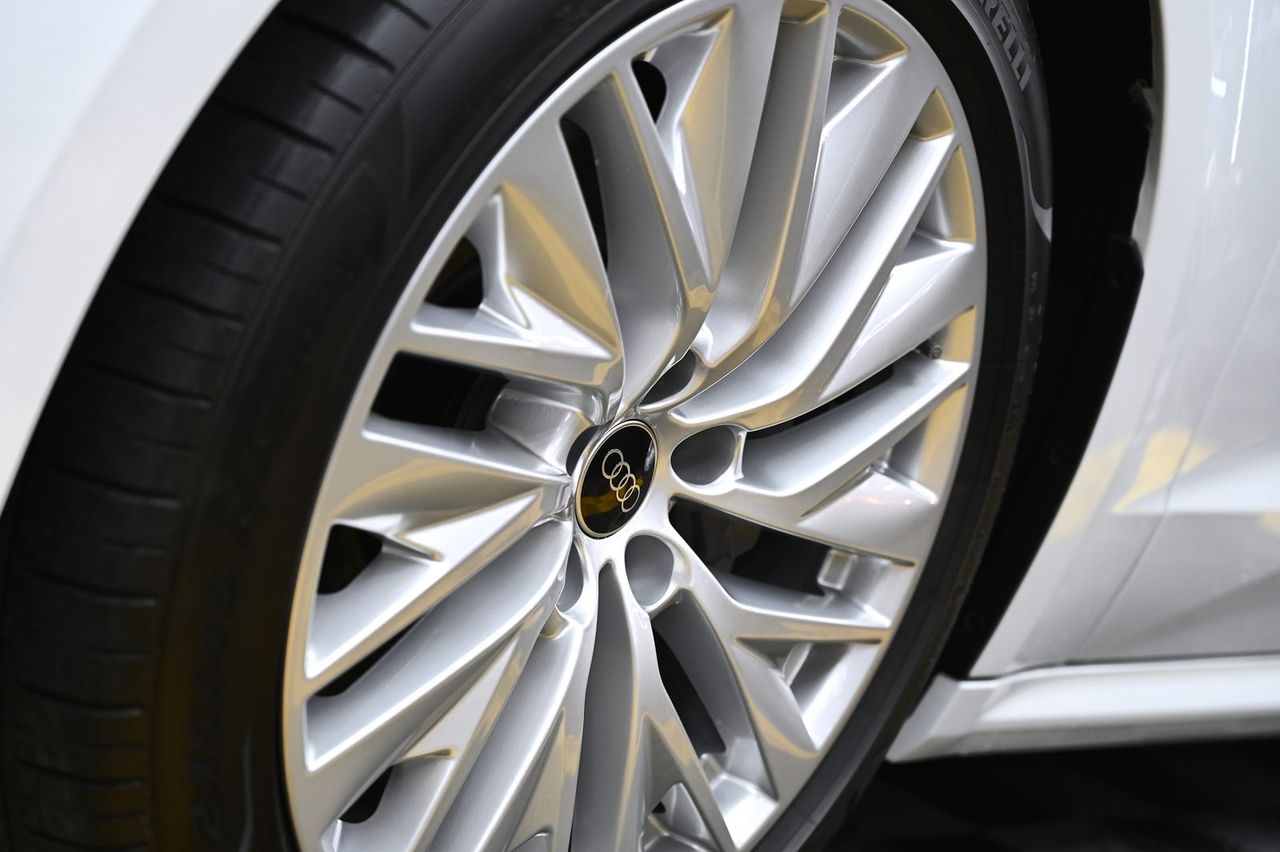 Audi A7 拋光與鍍膜完工與細節實拍 第 3 張（共 7 張）——捷匠淡水旗艦店施工實錄