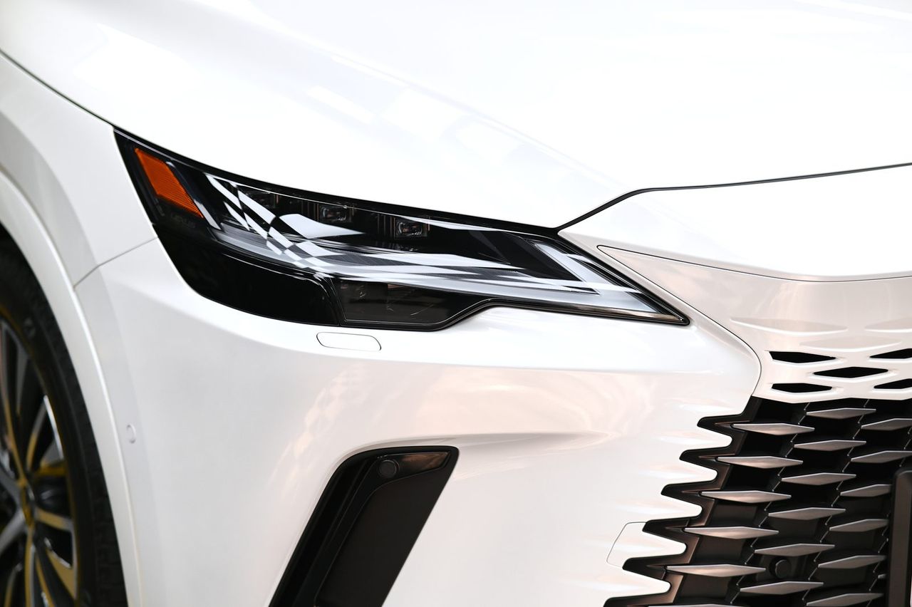 Lexus RX 拋光與鍍膜完工與細節實拍 第 4 張（共 7 張）——捷匠淡水旗艦店施工實錄