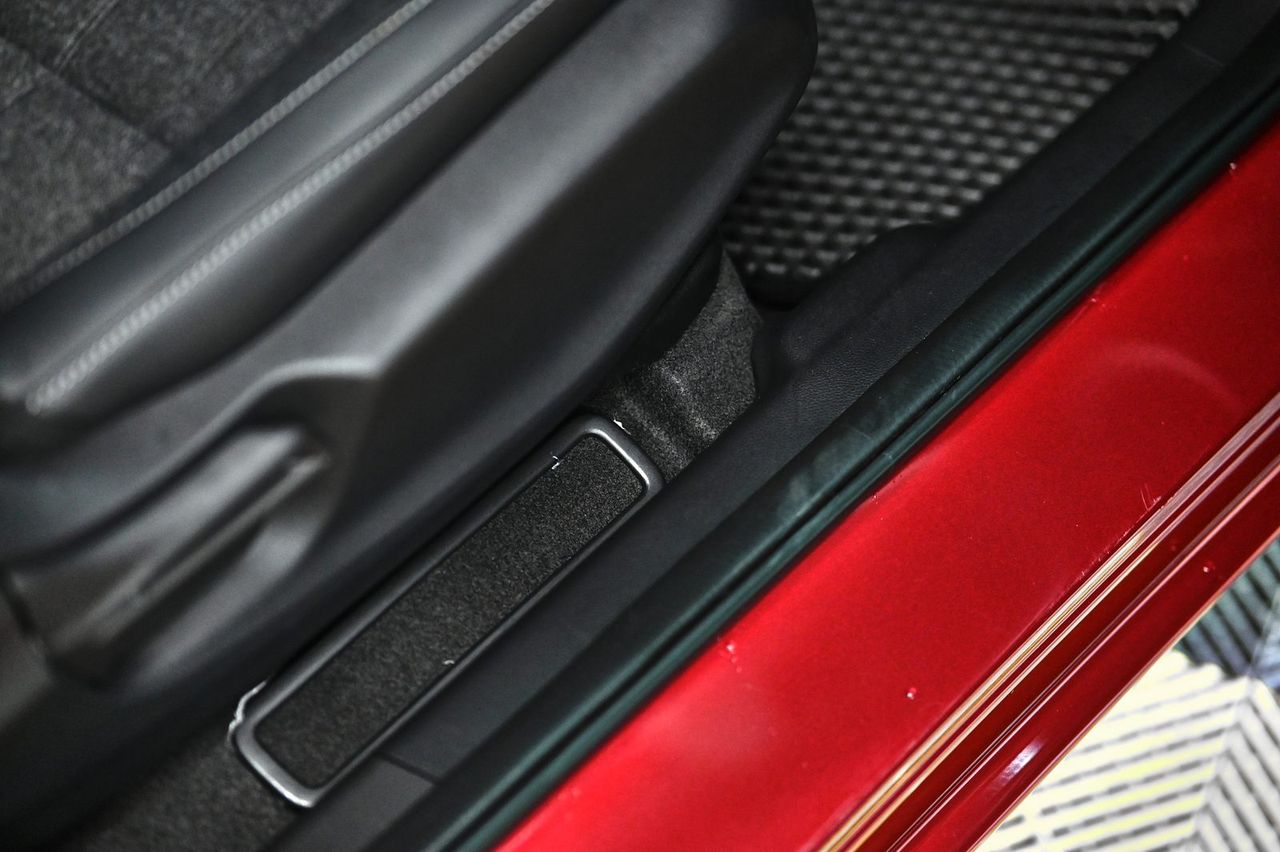 Honda Fit 拋光與鍍膜完工與細節實拍 第 4 張（共 7 張）——捷匠淡水旗艦店施工實錄