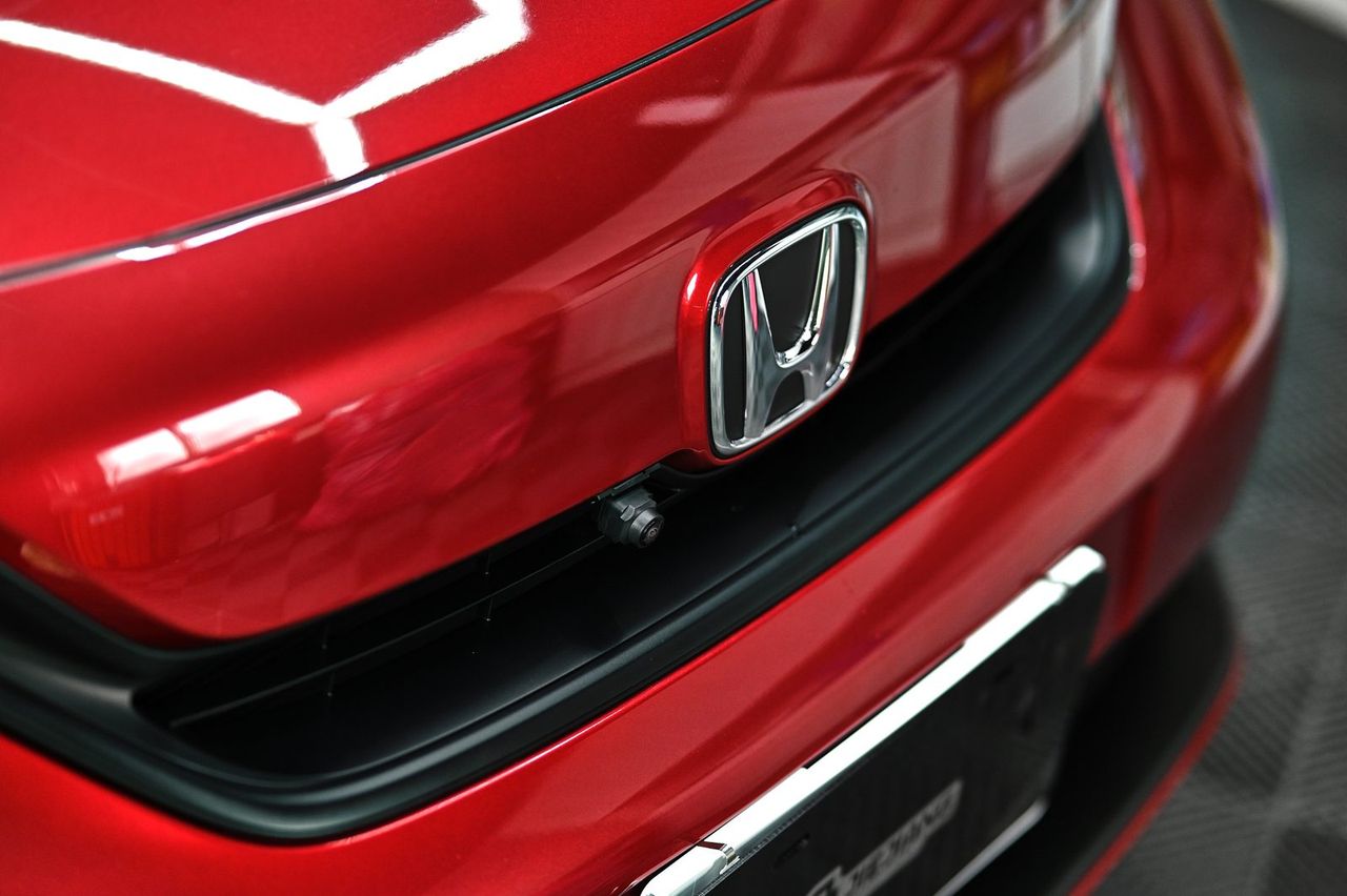 Honda Fit 拋光與鍍膜完工與細節實拍 第 6 張（共 7 張）——捷匠淡水旗艦店施工實錄