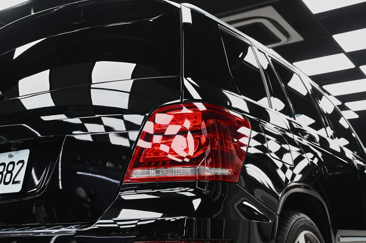 Mercedes-Benz GLK 350 拋光與鍍膜完工與細節實拍 第 4 張（共 7 張）——捷匠淡水旗艦店施工實錄