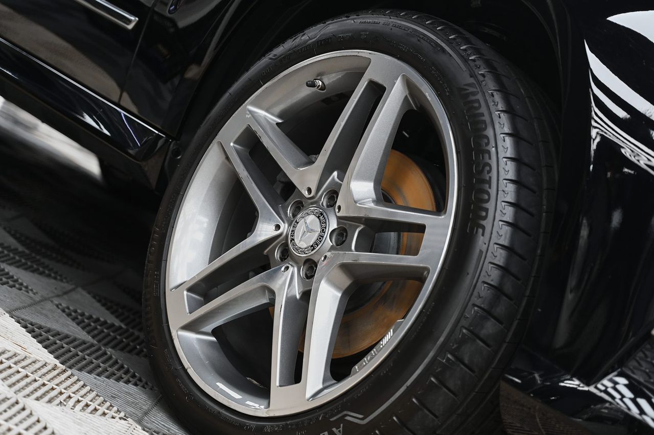 Mercedes-Benz GLK 350 拋光與鍍膜完工與細節實拍 第 5 張（共 7 張）——捷匠淡水旗艦店施工實錄