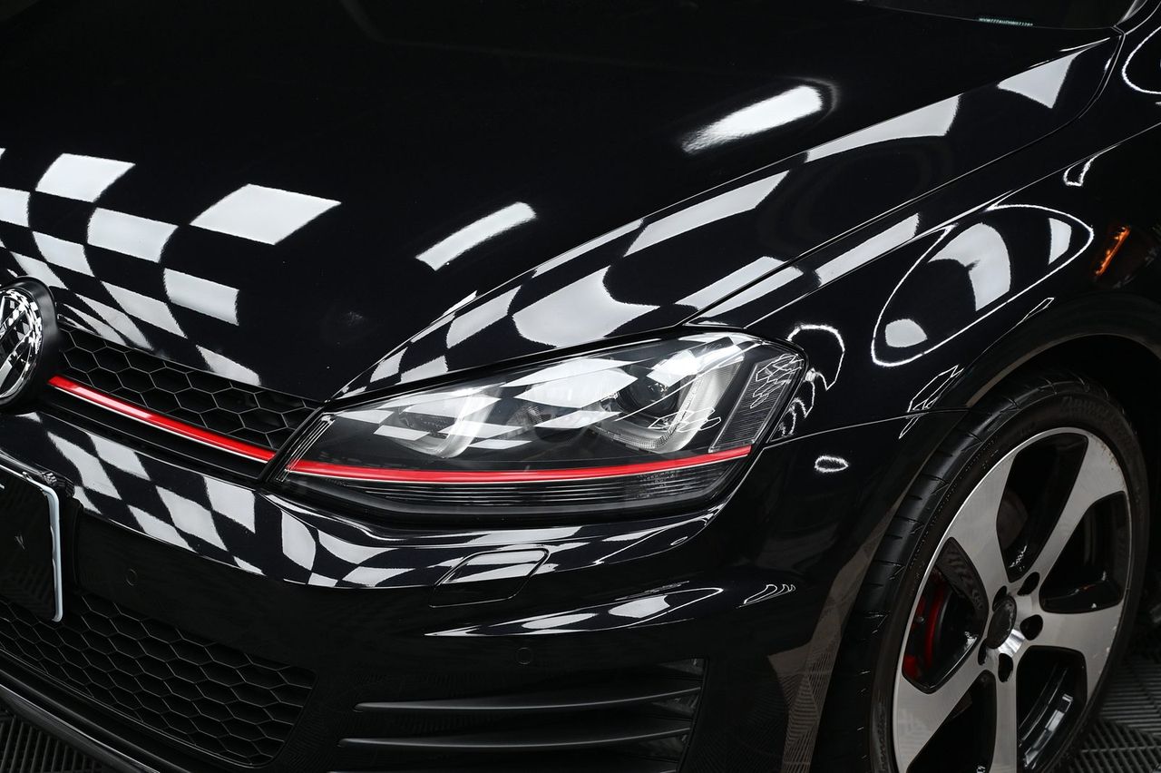 VW Golf GTI 拋光與鍍膜、內裝美容完工與細節實拍 第 4 張（共 7 張）——捷匠施工實錄