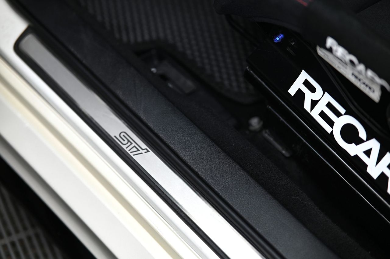 Subaru WRX STI 拋光與鍍膜完工與細節實拍 第 5 張（共 7 張）——捷匠淡水旗艦店施工實錄